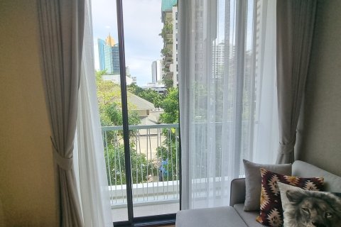 Condominio de 2 dormitorios en Watthana, Bangkok, Tailandia № 200772 - foto 2