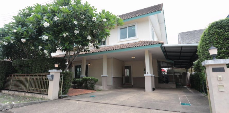 Casa de 3 dormitorios en Chiang Mai, Tailandia № 205509