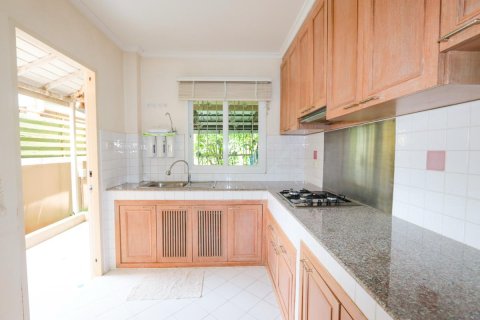 Casa de 3 dormitorios en Chiang Mai, Tailandia № 205509 - foto 17
