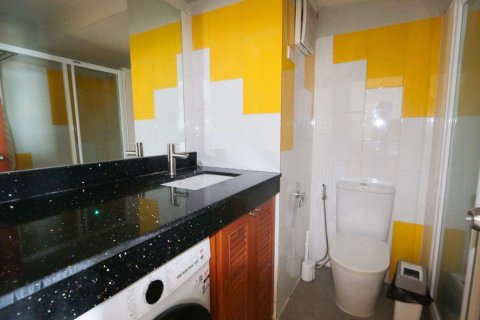 Condominio de 2 dormitorios en Chiang Mai, Tailandia № 205510 - foto 2