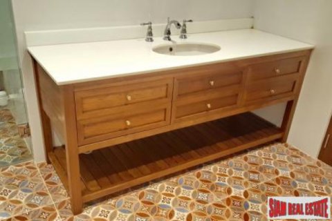 Chalet de 3 dormitorios en Chiang Mai, Tailandia № 202666 - foto 4