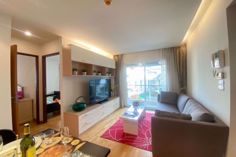 Condominio de 3 dormitorios en Phra Khanong, Bangkok, Tailandia № 48162