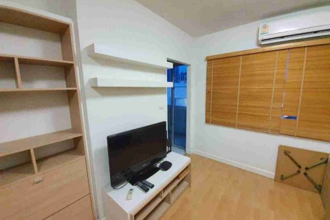 Condominio de 1 dormitorio en Bangkok, Tailandia № 208657 - foto 4