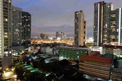 Condominio de 1 dormitorio en Bangkok, Tailandia № 208662 - foto 8