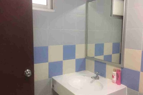 Condominio de 1 dormitorio en Bangkok, Tailandia № 208661 - foto 4