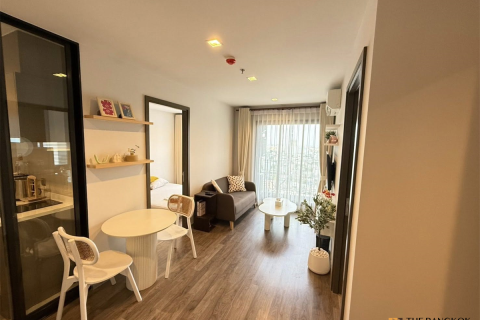 Condo in Bangkok, Thailand, 2 bedrooms  № 191001