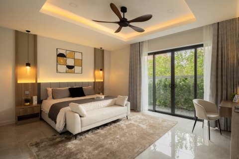 Villa in Bang Lamung, Thailand 3 bedrooms № 222417 - photo 4