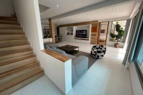Chalet de 4 dormitorios en Kathu, Tailandia № 114138 - foto 9