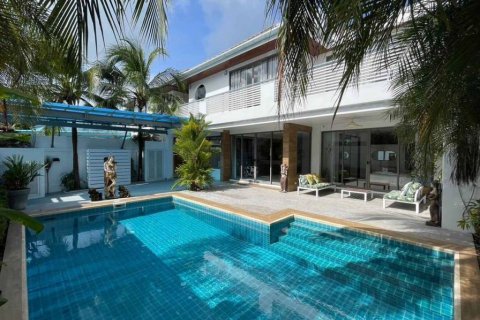 Villa à Kathu, Thaïlande 4 chambres № 114138