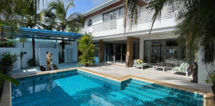 Chalet de 4 dormitorios en Kathu, Tailandia № 114138