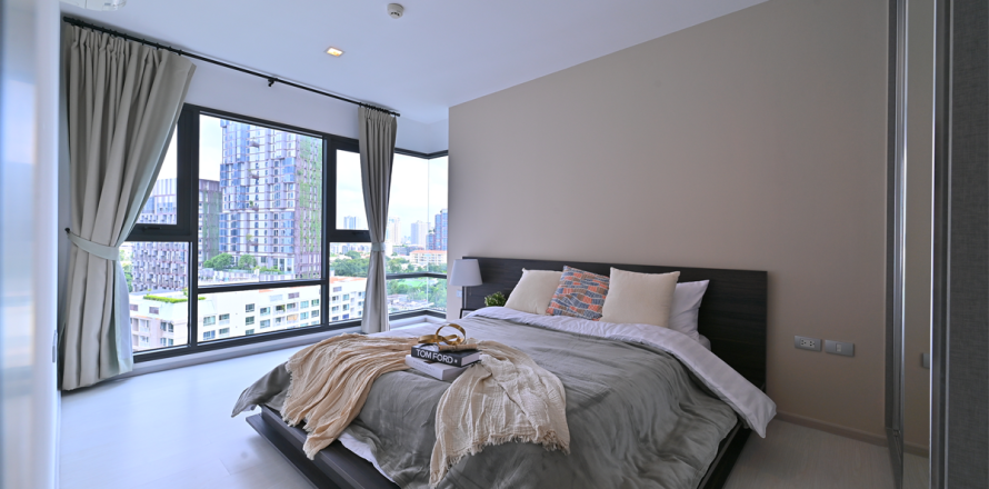 Condominio de 2 dormitorios en Bangkok, Tailandia № 185393