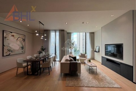 Condo in Bangkok, Thailand, 3 bedrooms in 28 CHIDLOM  № 73275