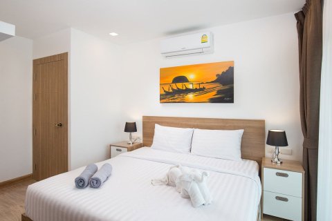 Condominio de 2 dormitorios en Phuket, Tailandia № 160211 - foto 9