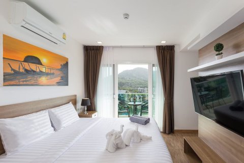 Condominio de 2 dormitorios en Phuket, Tailandia № 160211 - foto 14