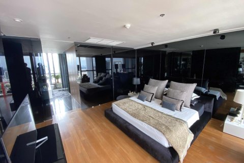 Condominio de 2 dormitorios en Bangkok, Tailandia № 181063 - foto 12