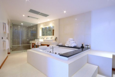 Condominio de 2 dormitorios en Bangkok, Tailandia № 181059 - foto 8