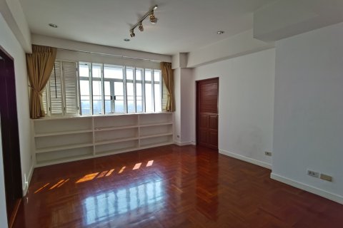 Condominio de 4 dormitorios en Bangkok, Tailandia № 181060 - foto 14