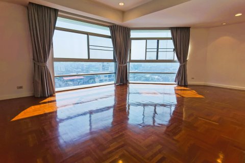 Condominio de 4 dormitorios en Bangkok, Tailandia № 181060 - foto 10