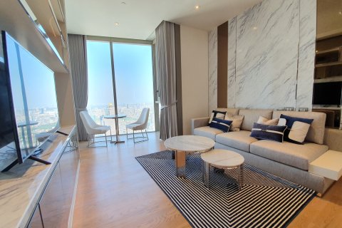Ático de 3 dormitorios en Bangkok, Tailandia № 181065 - foto 12