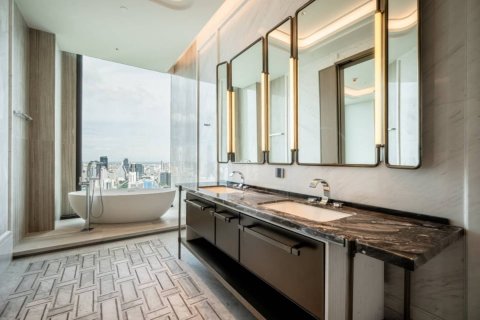Ático de 3 dormitorios en Bangkok, Tailandia № 180541 - foto 16