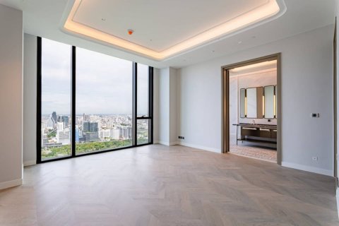 Ático de 3 dormitorios en Bangkok, Tailandia № 180541 - foto 15