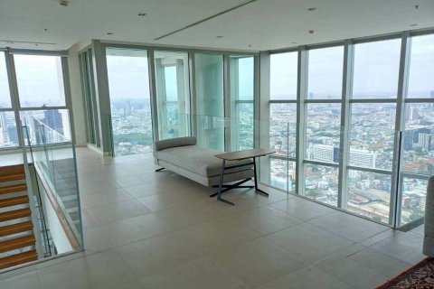 Ático de 3 dormitorios en Bangkok, Tailandia № 180545 - foto 11