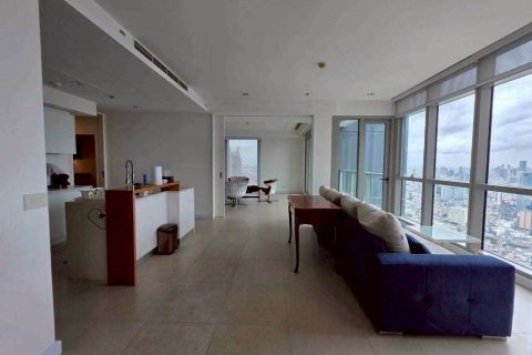 Ático de 3 dormitorios en Bangkok, Tailandia № 180545 - foto 10