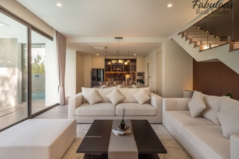 Chalet de 4 dormitorios en Kathu, Tailandia № 179217 - foto 18