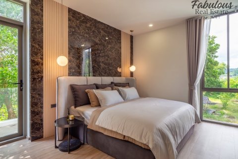 Chalet de 4 dormitorios en Kathu, Tailandia № 179217 - foto 7