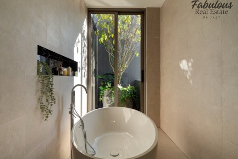 Chalet de 4 dormitorios en Kathu, Tailandia № 179217 - foto 13