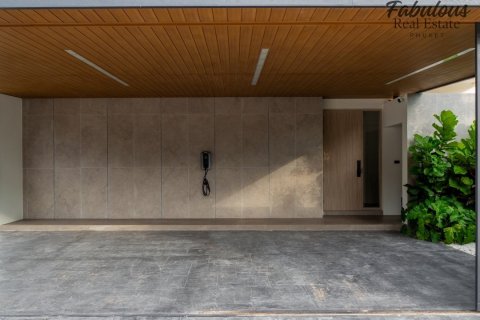 Chalet de 4 dormitorios en Kathu, Tailandia № 179217 - foto 3