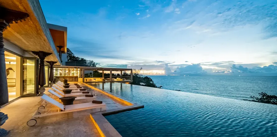 Chalet de 11 dormitorios en Phuket, Tailandia № 190558