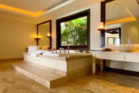 Chalet de 6 dormitorios en Layan Beach, Tailandia № 190560 - foto 19