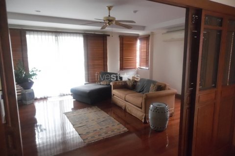 Condominio de 3 dormitorios en Bangkok, Tailandia № 67091 - foto 5