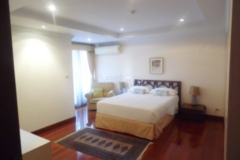 Condominio de 3 dormitorios en Bangkok, Tailandia № 67091 - foto 4
