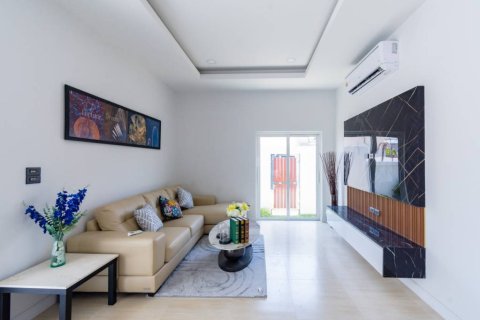 Chalet de 3 dormitorios en Hua Hin, Tailandia № 152341 - foto 6