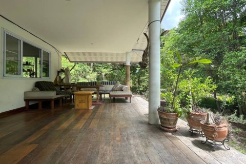 Chalet de 3 dormitorios en Surat Thani, Tailandia № 152344 - foto 4