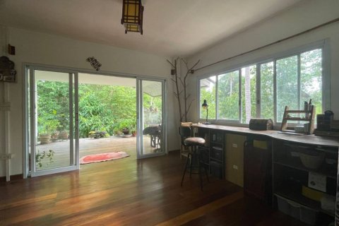 Chalet de 3 dormitorios en Surat Thani, Tailandia № 152344 - foto 9