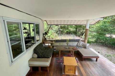 Chalet de 3 dormitorios en Surat Thani, Tailandia № 152344 - foto 3