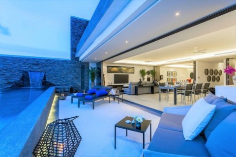 Condominio de 3 dormitorios en Layan Beach, Tailandia № 191233 - foto 4