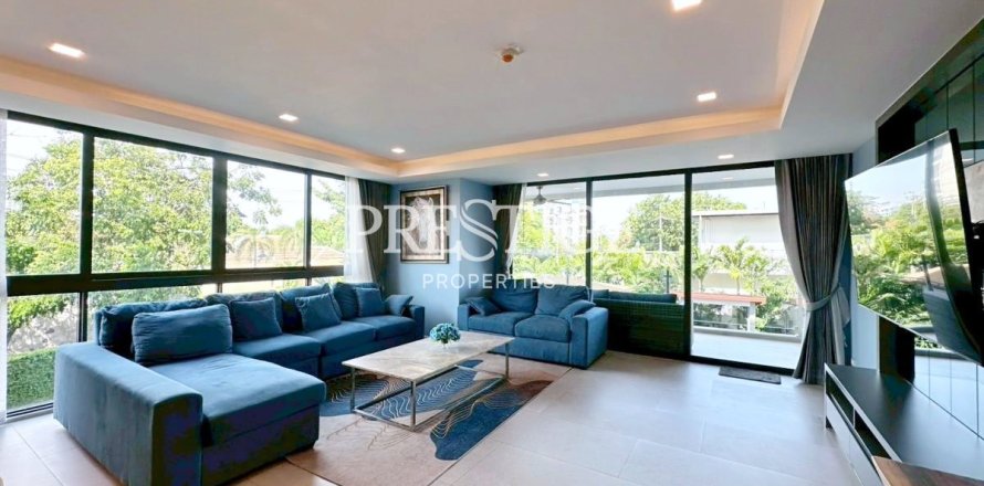 Condo in Pattaya, Thailand, 3 bedrooms № 197865
