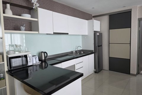 Condominio de 2 dormitorios en Pattaya, Tailandia № 169571 - foto 6