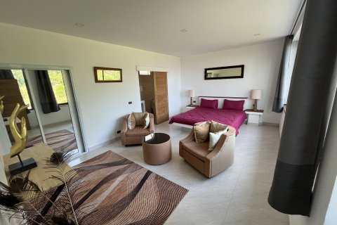 Chalet de 3 dormitorios en Ko Samui, Tailandia № 180224 - foto 17