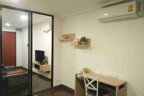 Condo in Thonburi, Bangkok, Thailand, 1 bedroom  № 183640