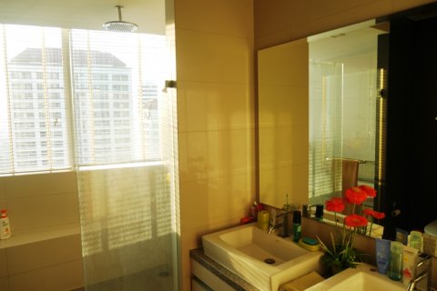 Condominio de 2 dormitorios en Bangkok, Tailandia № 66582 - foto 18