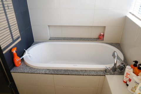 Condominio de 2 dormitorios en Bangkok, Tailandia № 66582 - foto 17