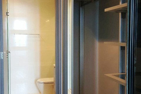 Condominio de 1 dormitorio en Bangkok, Tailandia № 66586 - foto 4