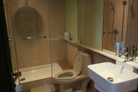 Condominio de 3 dormitorios en Bangkok, Tailandia № 66584 - foto 15
