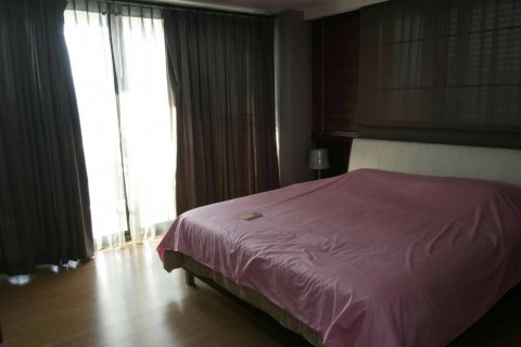 Condominio de 3 dormitorios en Bangkok, Tailandia № 66584 - foto 13
