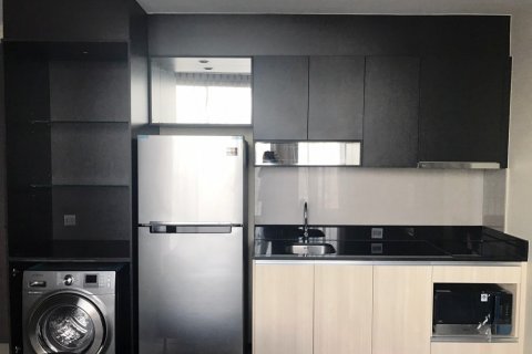 Condo in Bangkok, Thailand, 2 bedrooms  № 66585 - photo 6